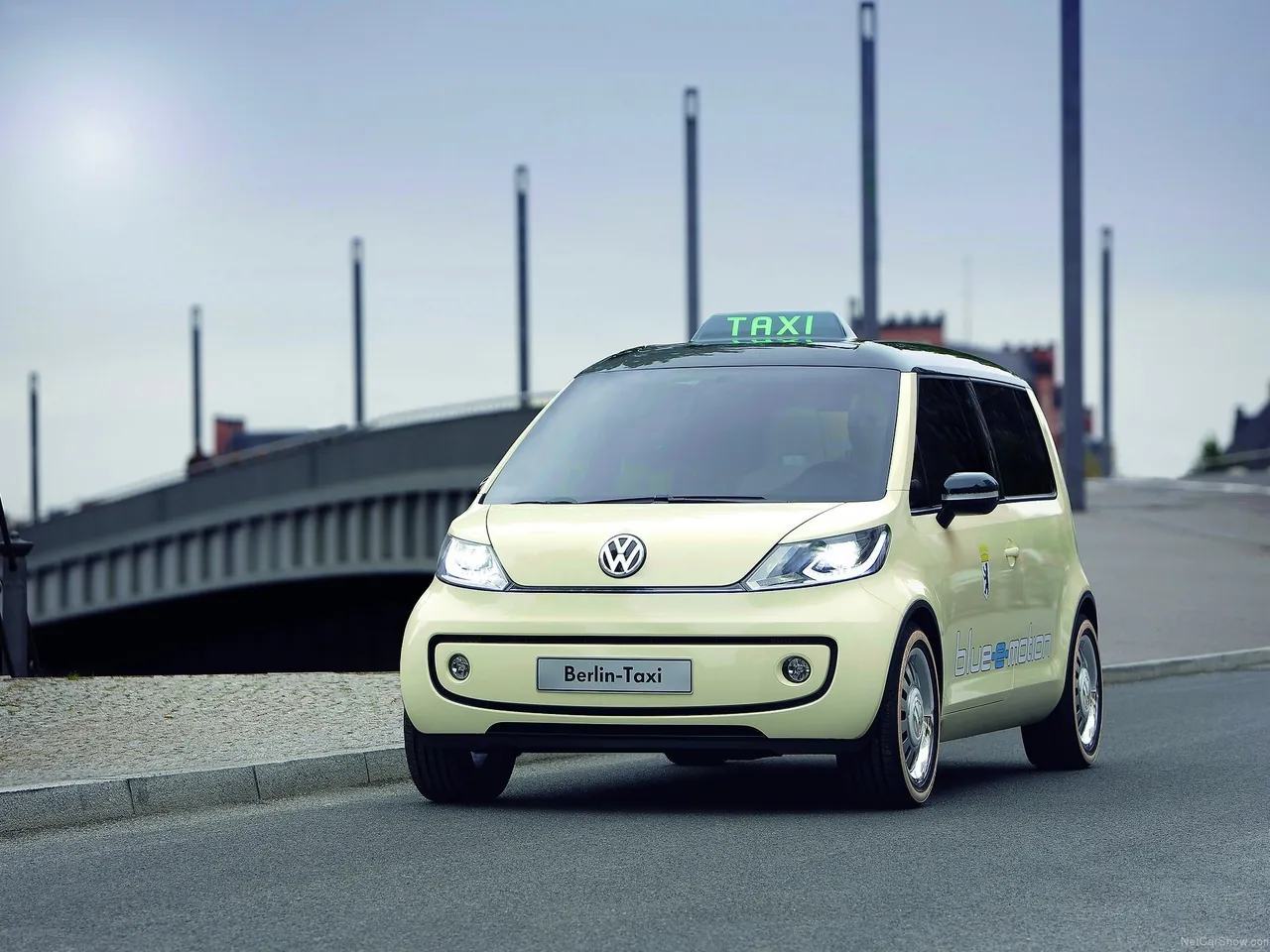 Volkswagen Berlin Taxi Concept (2010)