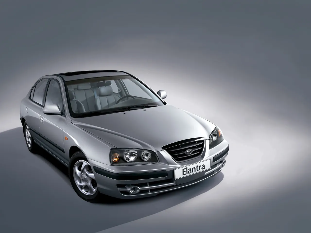 Hyundai Elantra (2004)