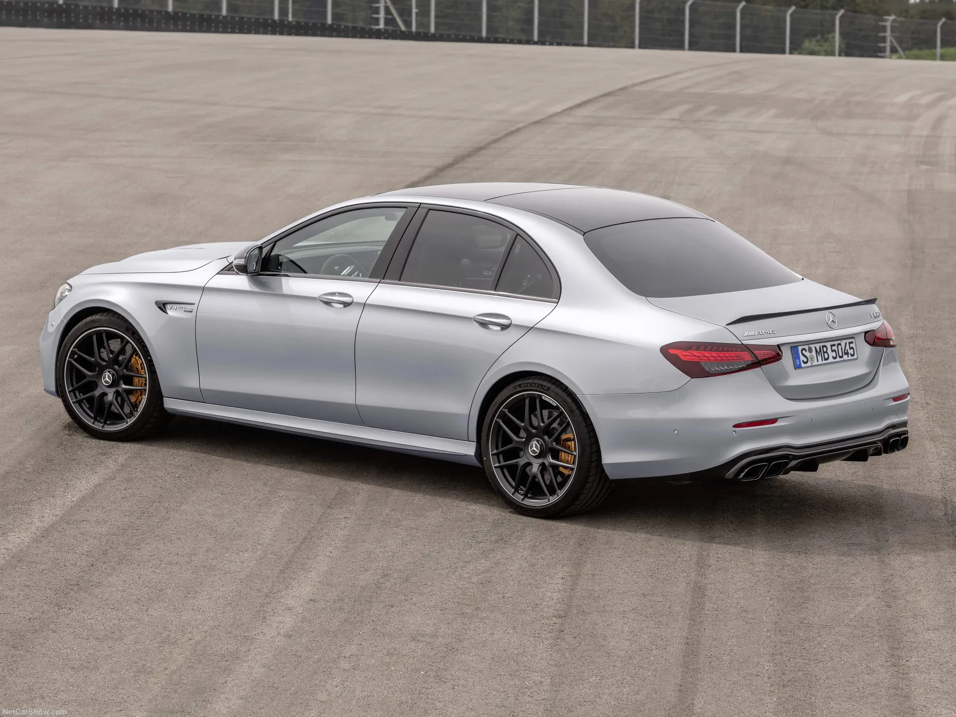 Mercedes-Benz E63 S AMG (2021) - Rear Three-Quarter