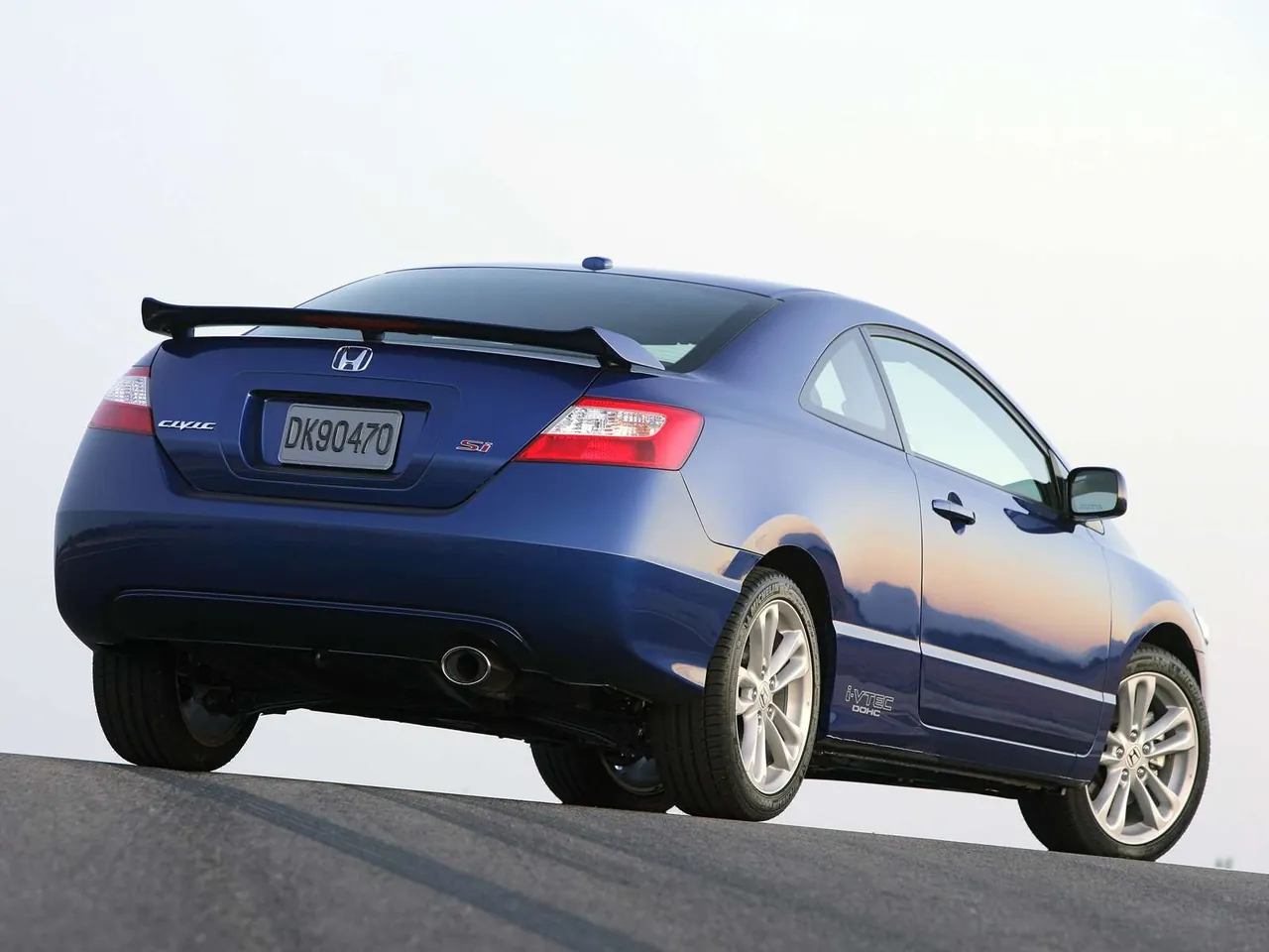 Honda Civic Si (2006) – zadní tříčtvrteční pohled