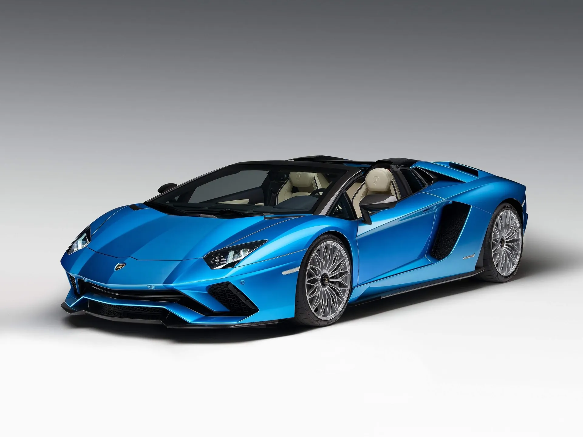 Lamborghini Aventador S Roadster (2018)