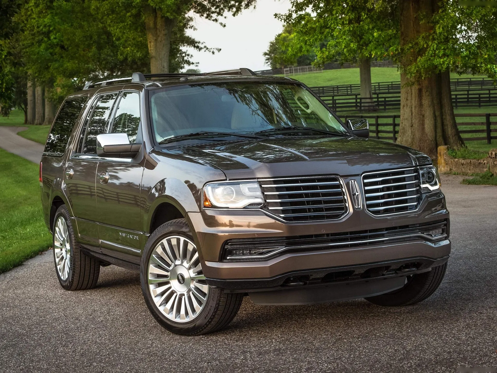 Lincoln Navigator (2015)