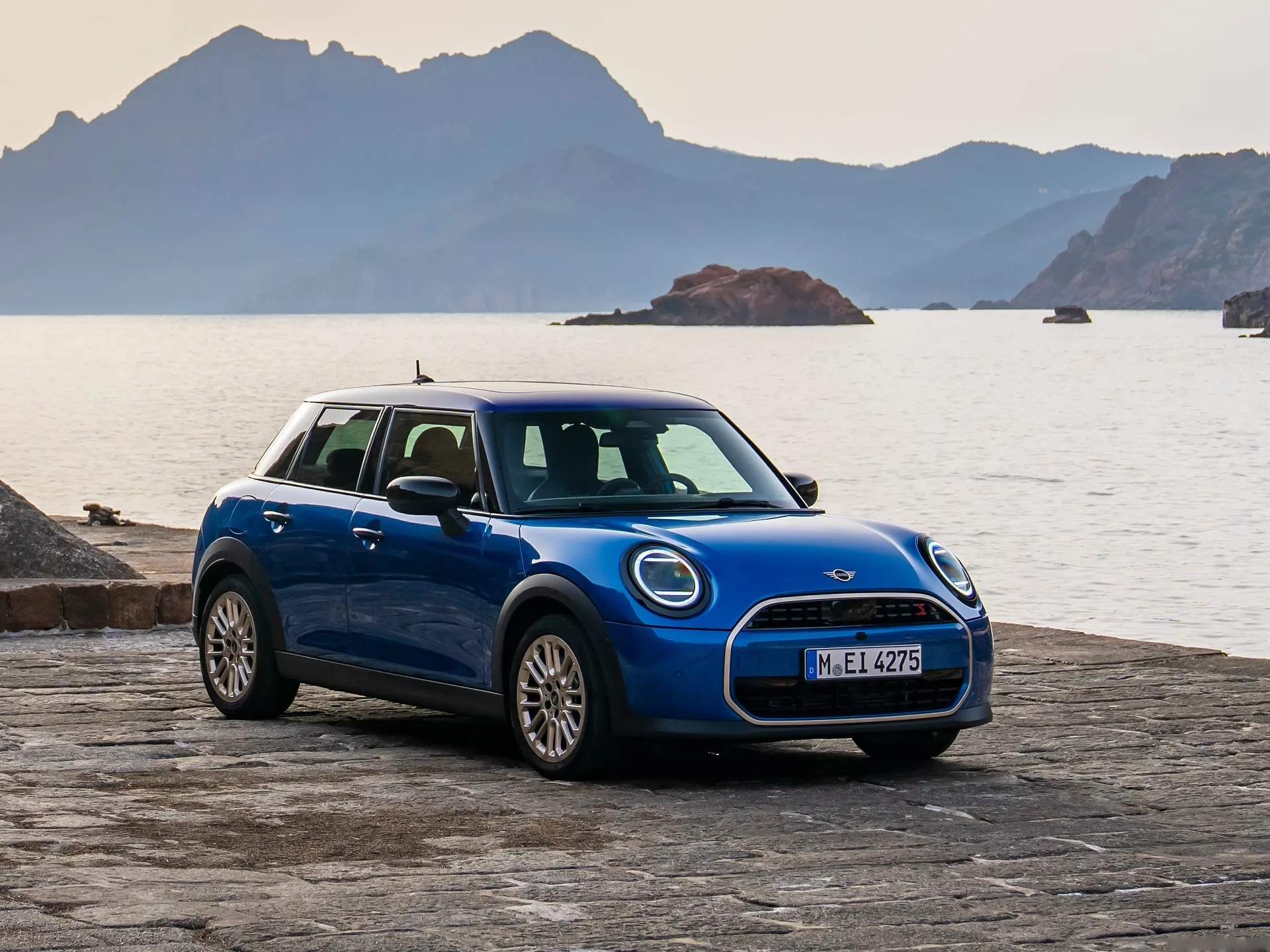Mini Cooper S 5-door (2025)