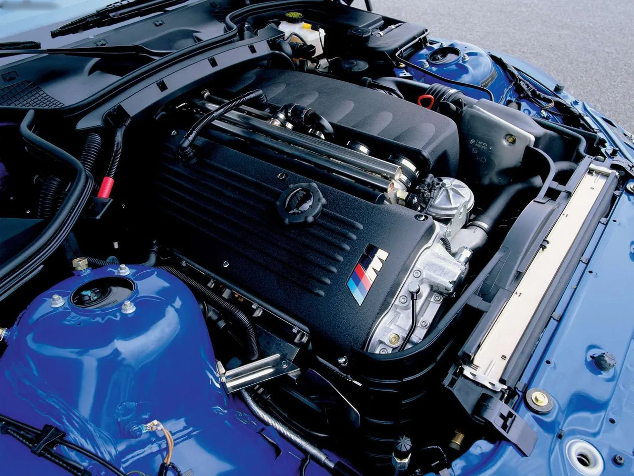 BMW M Coupe (1999) - Engine Bay