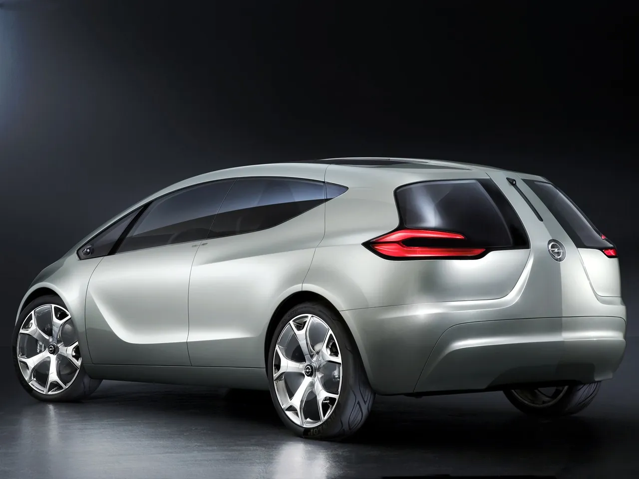 Opel Flextreme Concept (2007) – zadní tříčtvrteční pohled