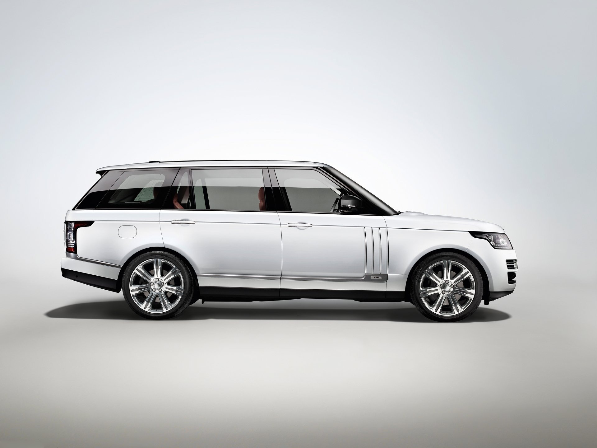 Land Rover Range Rover LWB (2014) – boční profil