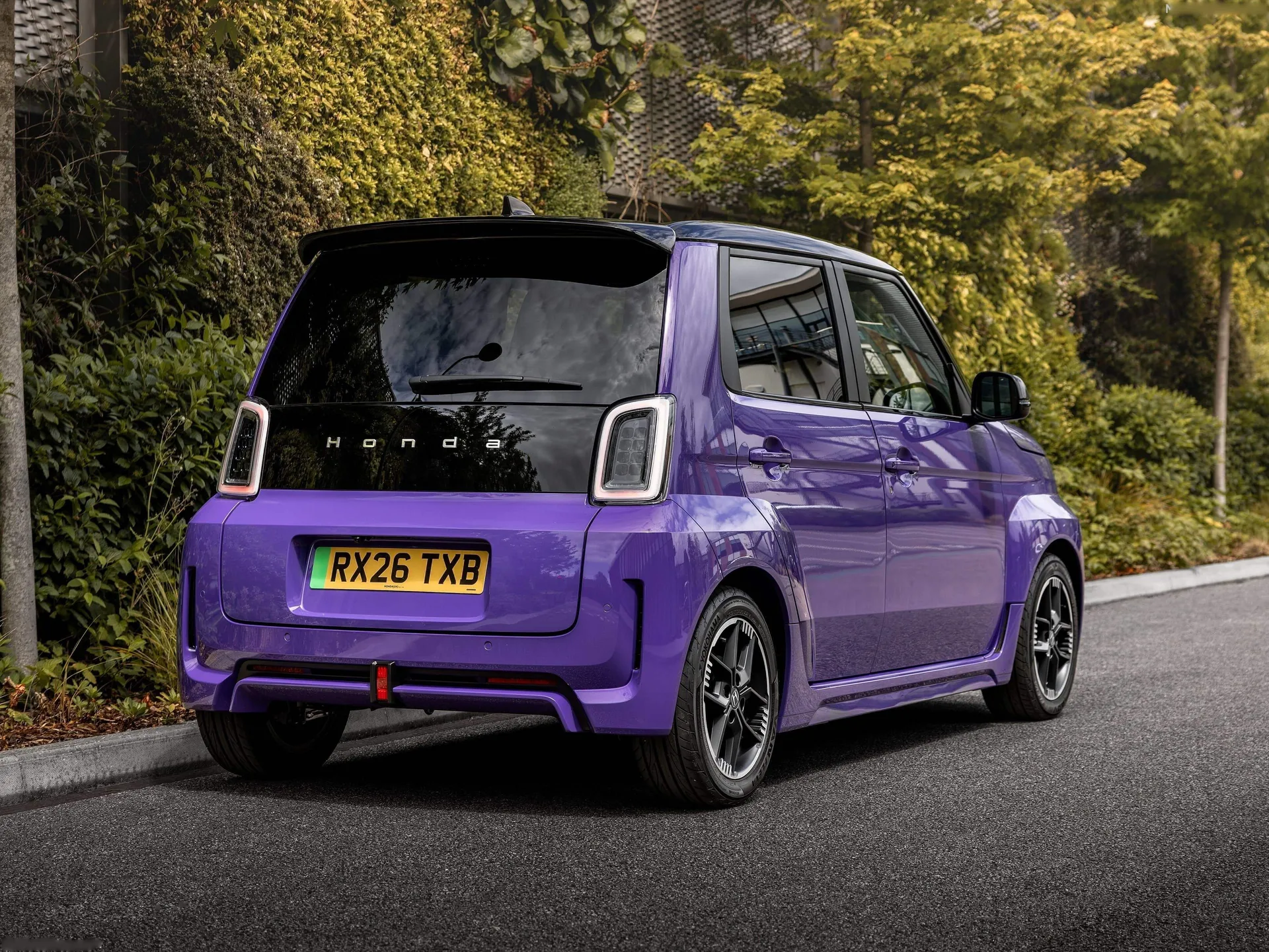 Honda Super-N (2026) – zadní tříčtvrteční pohled