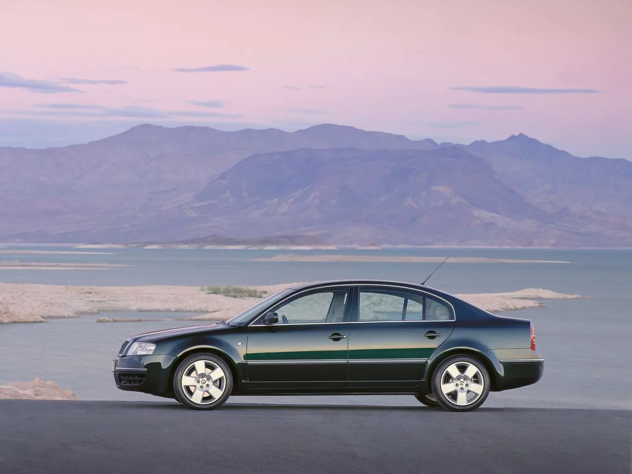 Skoda Superb (2001) – boční profil