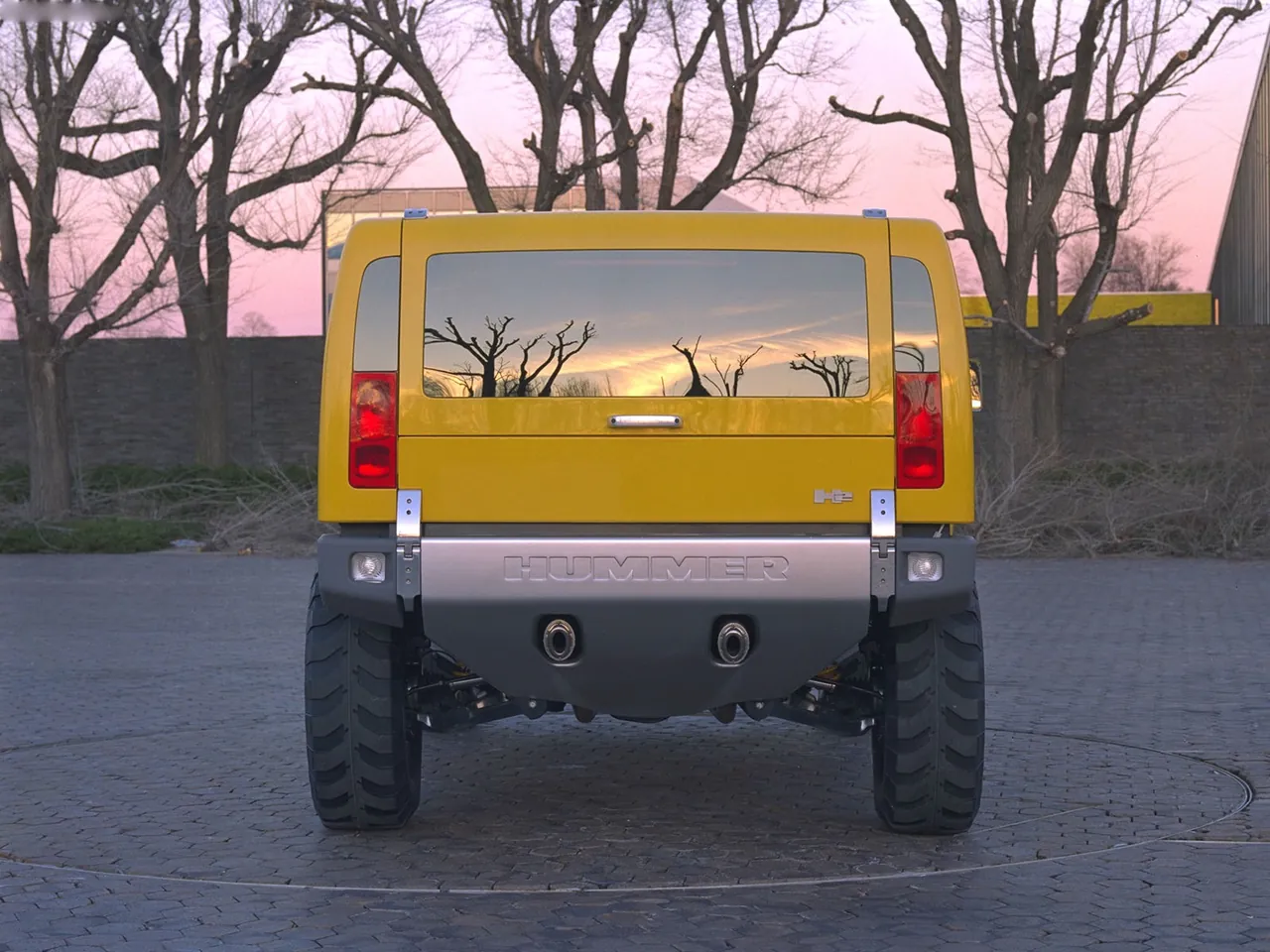 Hummer H2 SUV Concept (2002) – zezadu