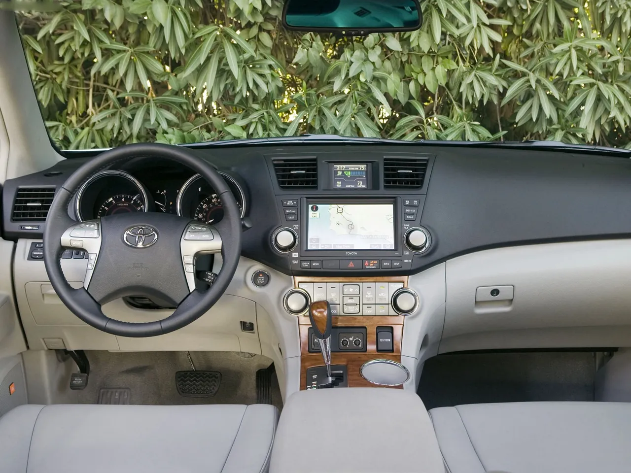 Toyota Highlander (2008) - Interior