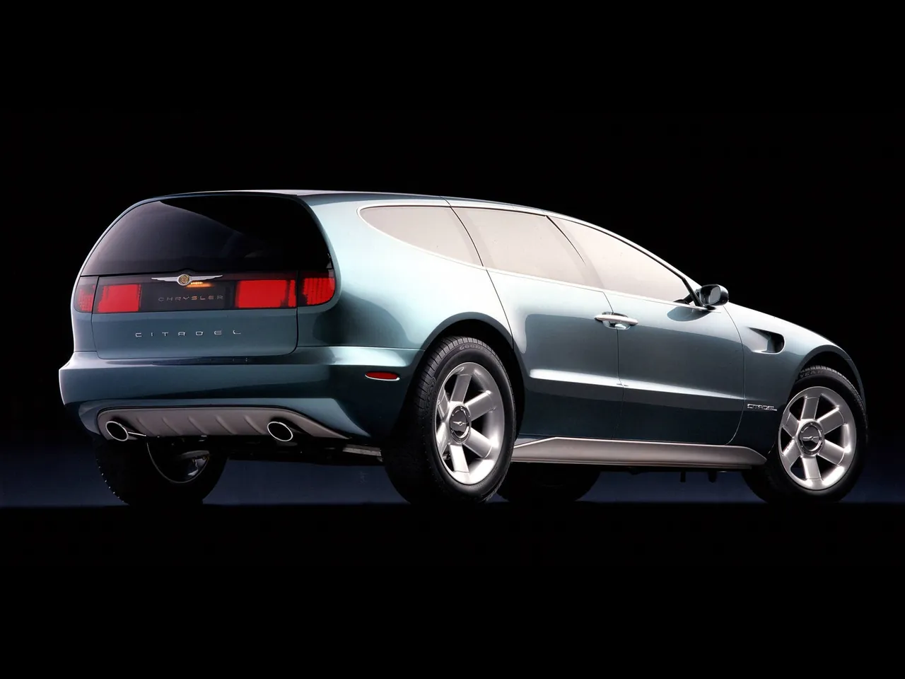Chrysler Citadel Concept (1999) – zadní tříčtvrteční pohled