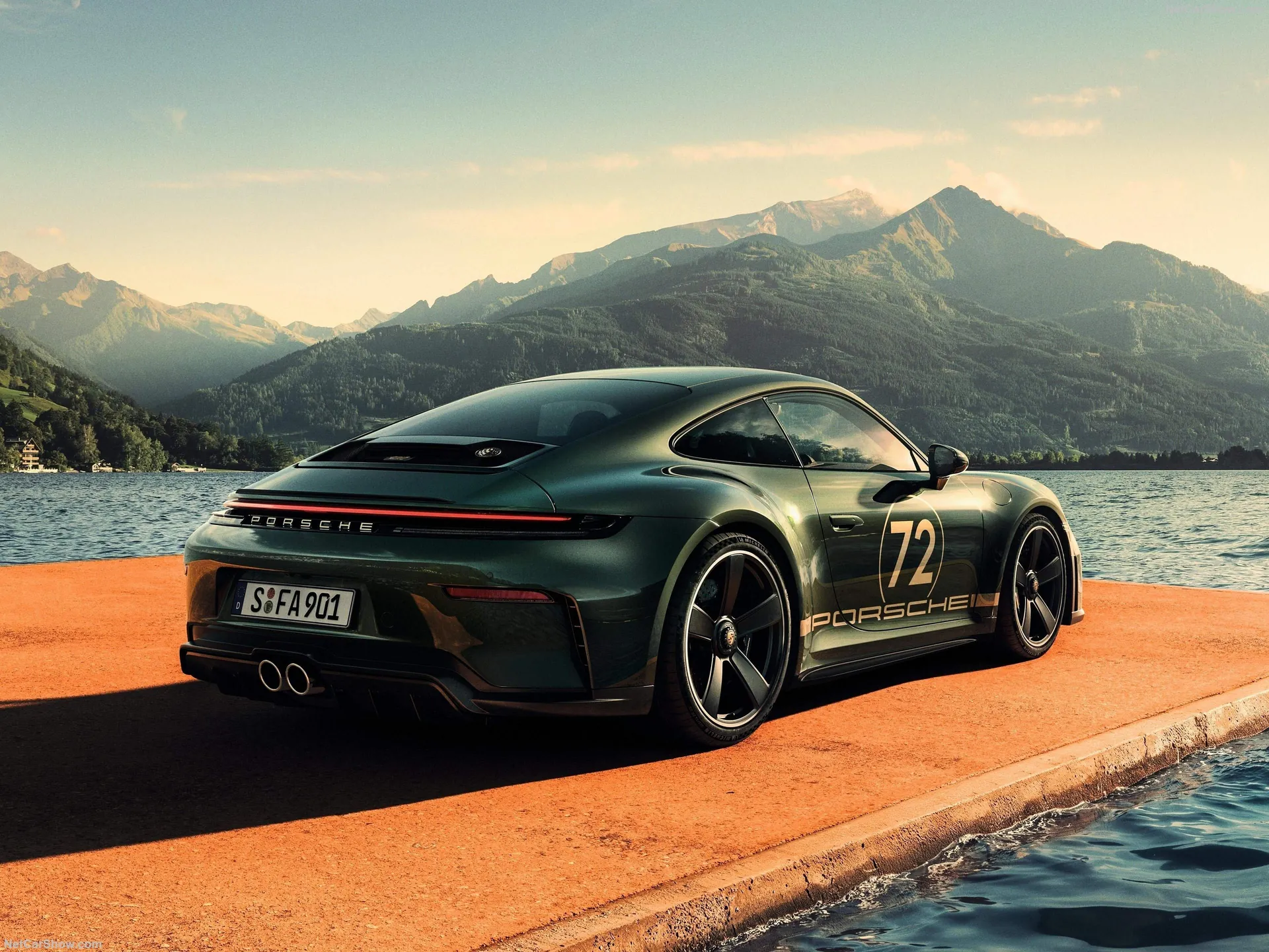 Porsche 911 GT3 90 FA Porsche (2026) – zadní tříčtvrteční pohled