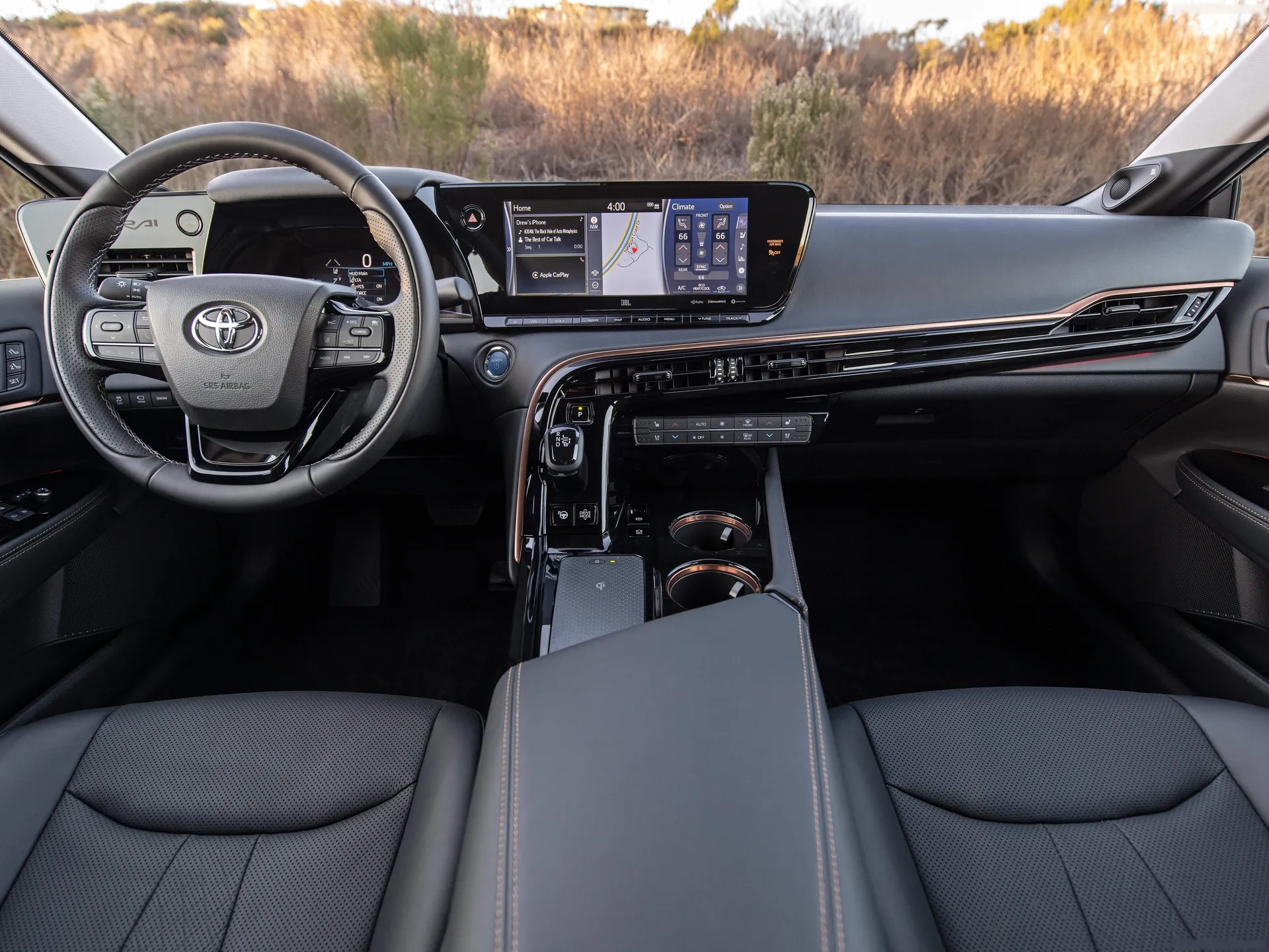 Toyota Mirai (2022) - Interior