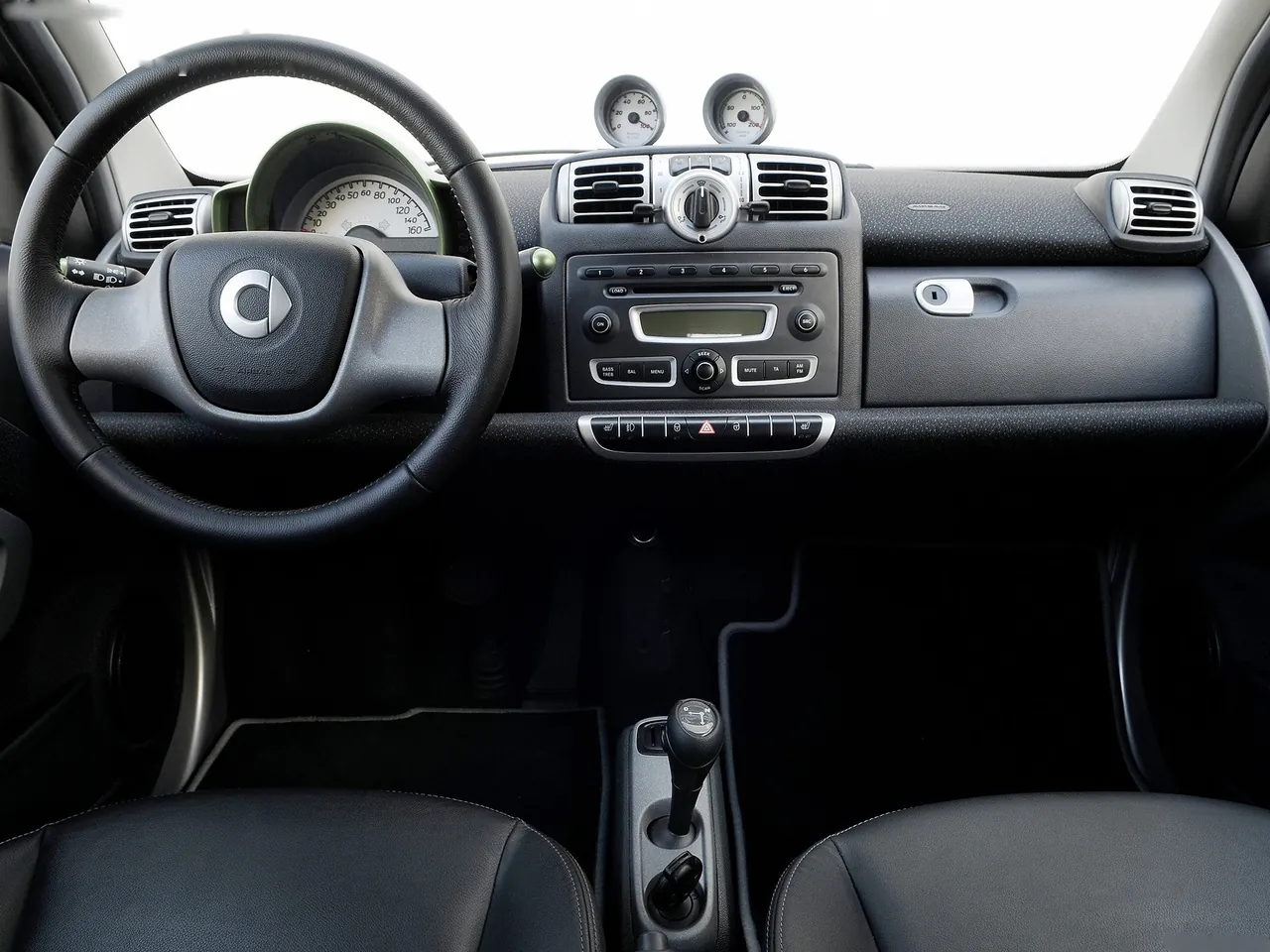 Smart fortwo electric drive (2010) – interiér