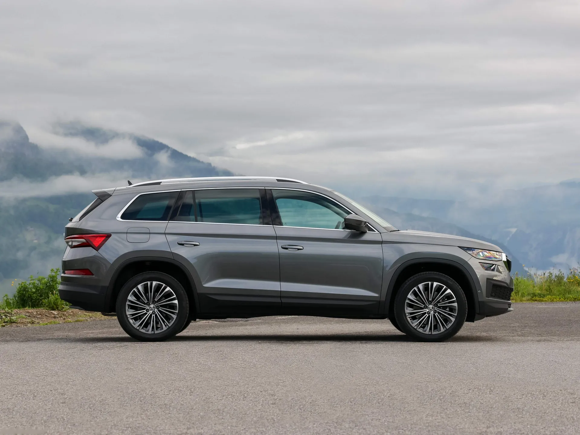 Skoda Kodiaq (2021) – boční profil