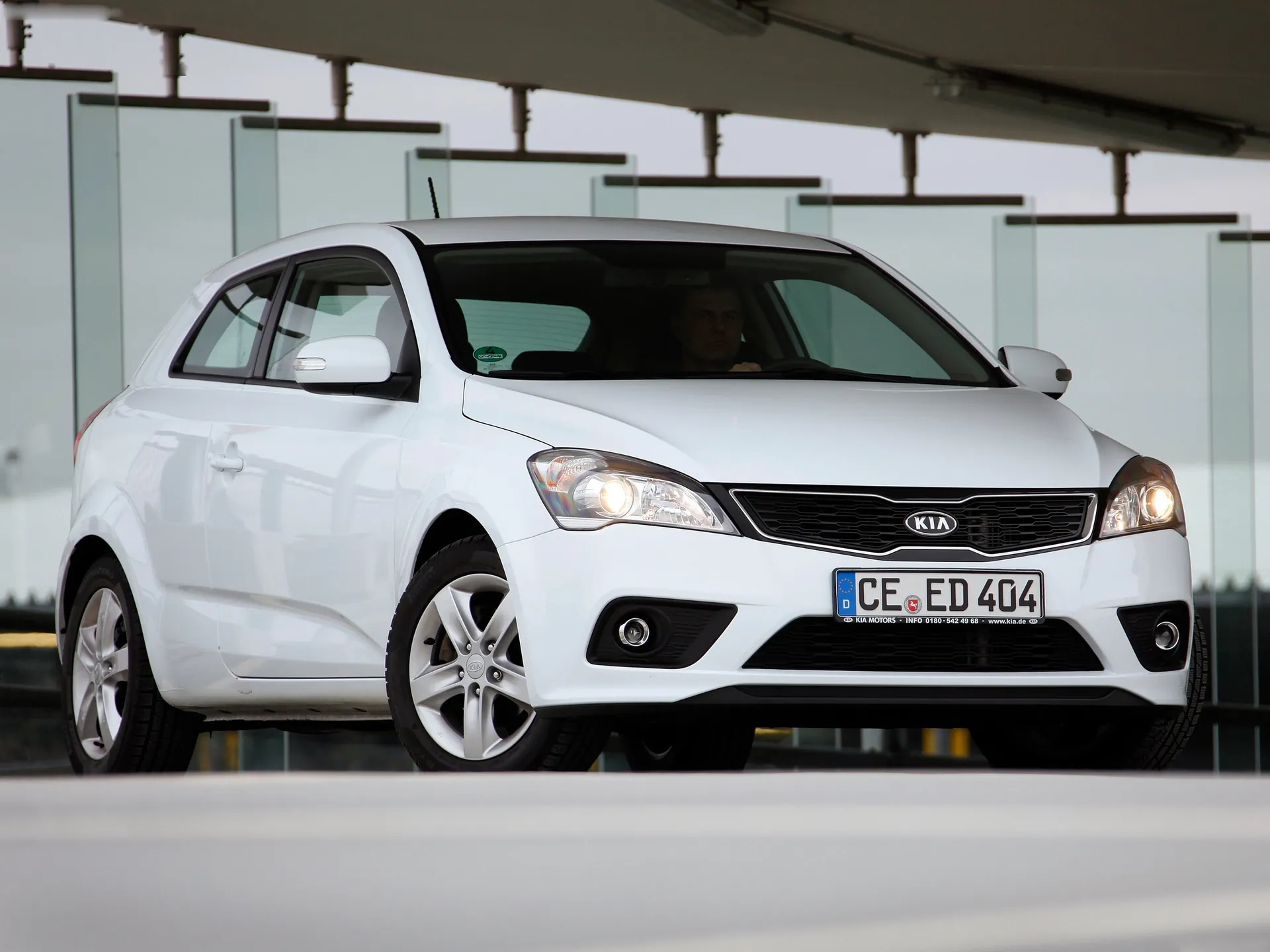 Kia Pro Ceed (2011)