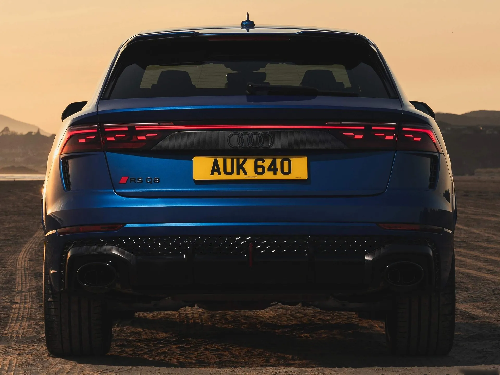 Audi RS Q8 performance [UK] (2025) – zezadu