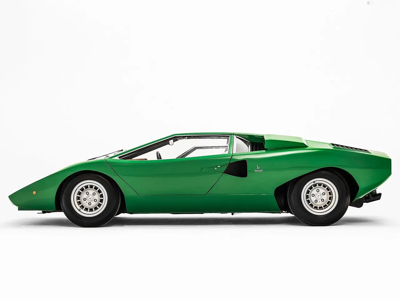 Lamborghini Countach LP 400 (1973) – boční profil