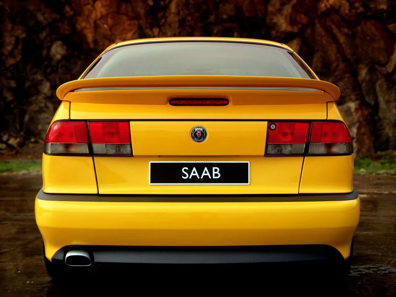 Saab 900 Coupe (1997) – zezadu