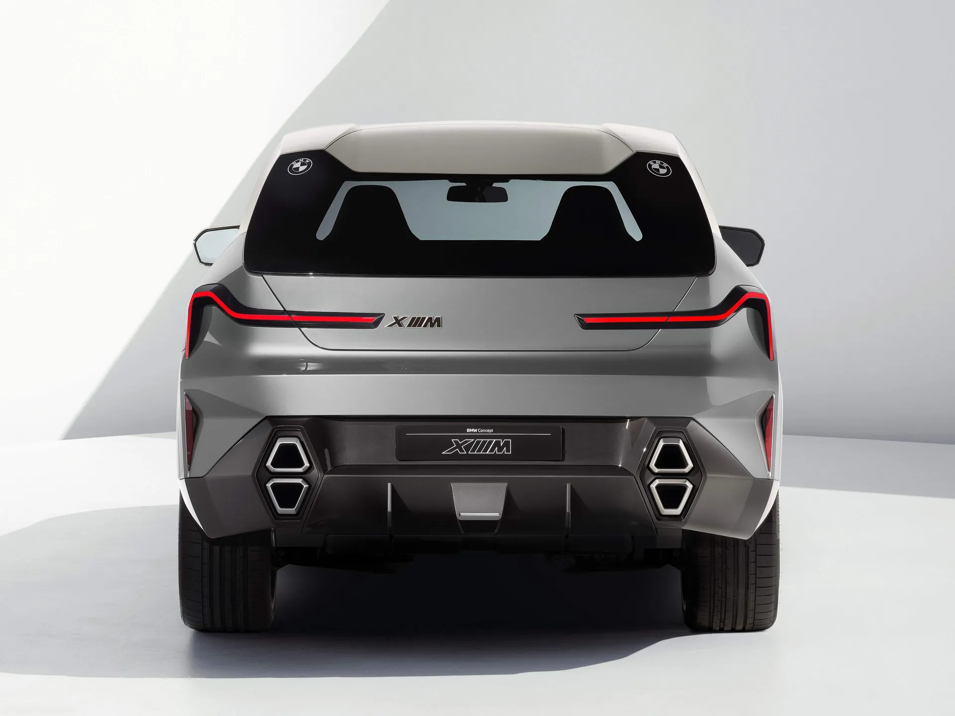 BMW XM Concept (2021) – zezadu