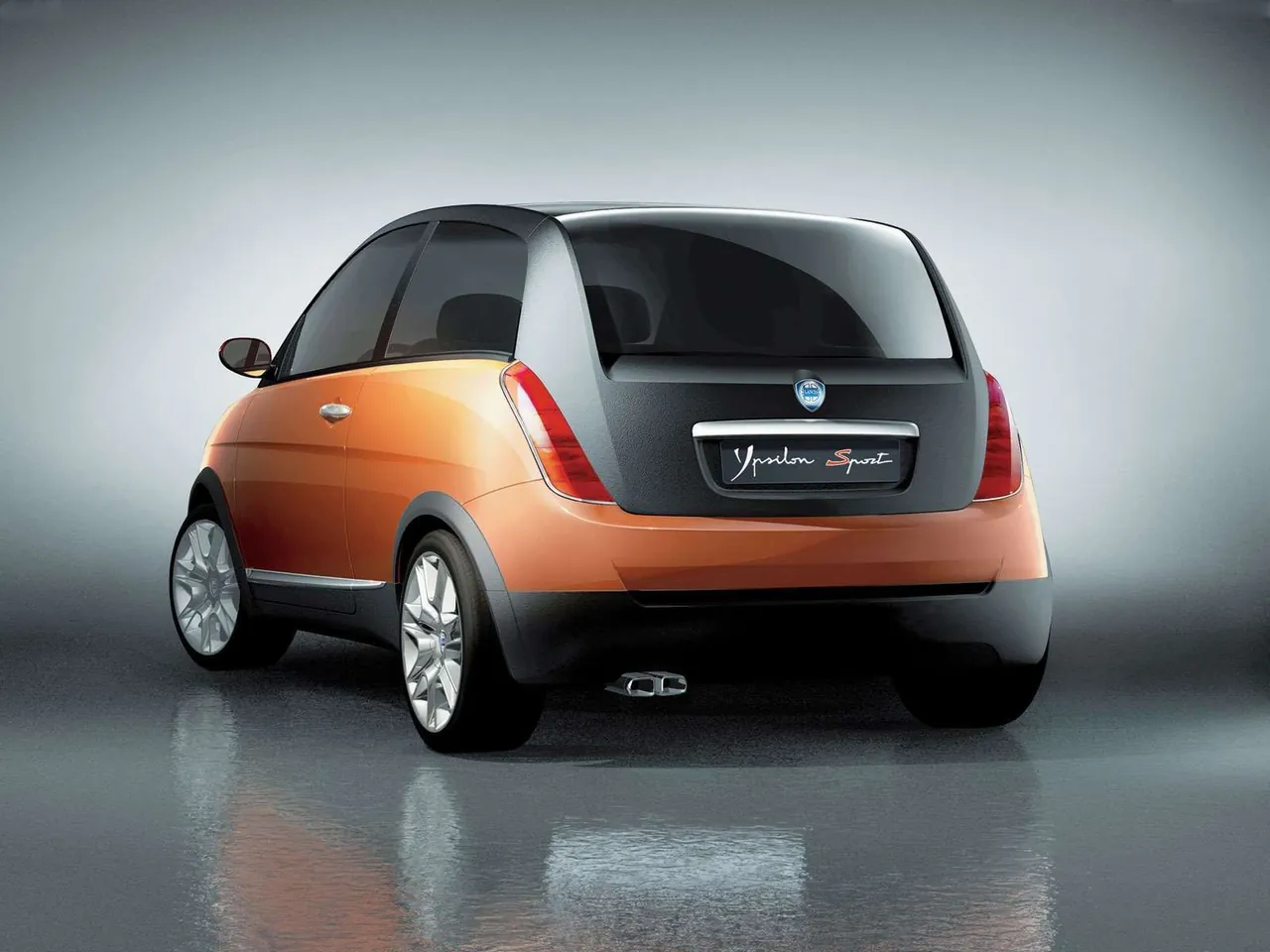 Lancia Ypsilon Sport Concept car (2005) – zadní tříčtvrteční pohled