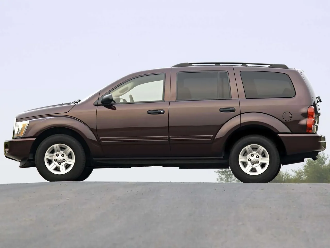 Dodge Durango SLT (2004) – boční profil