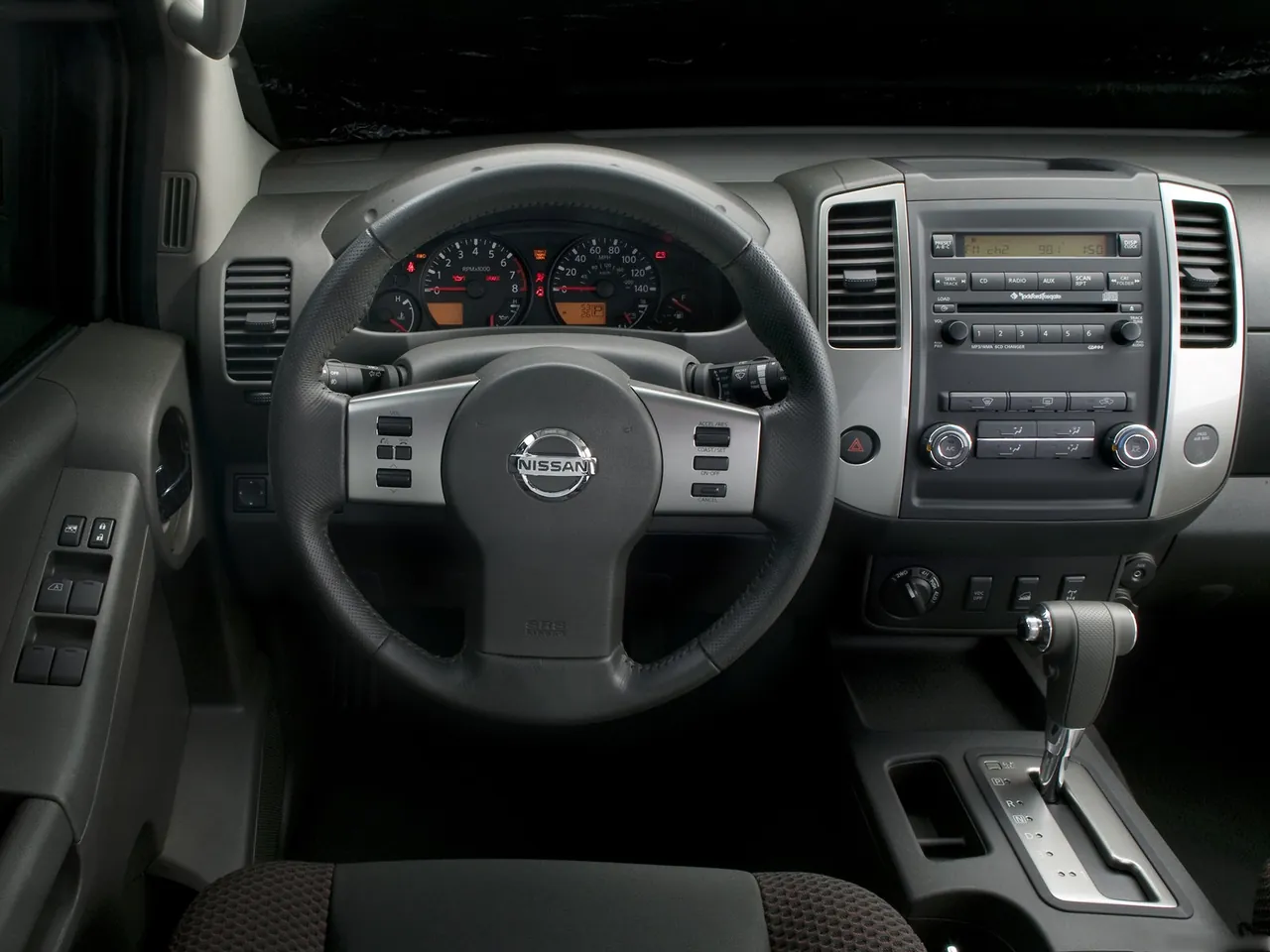 Nissan Xterra (2009) – interiér