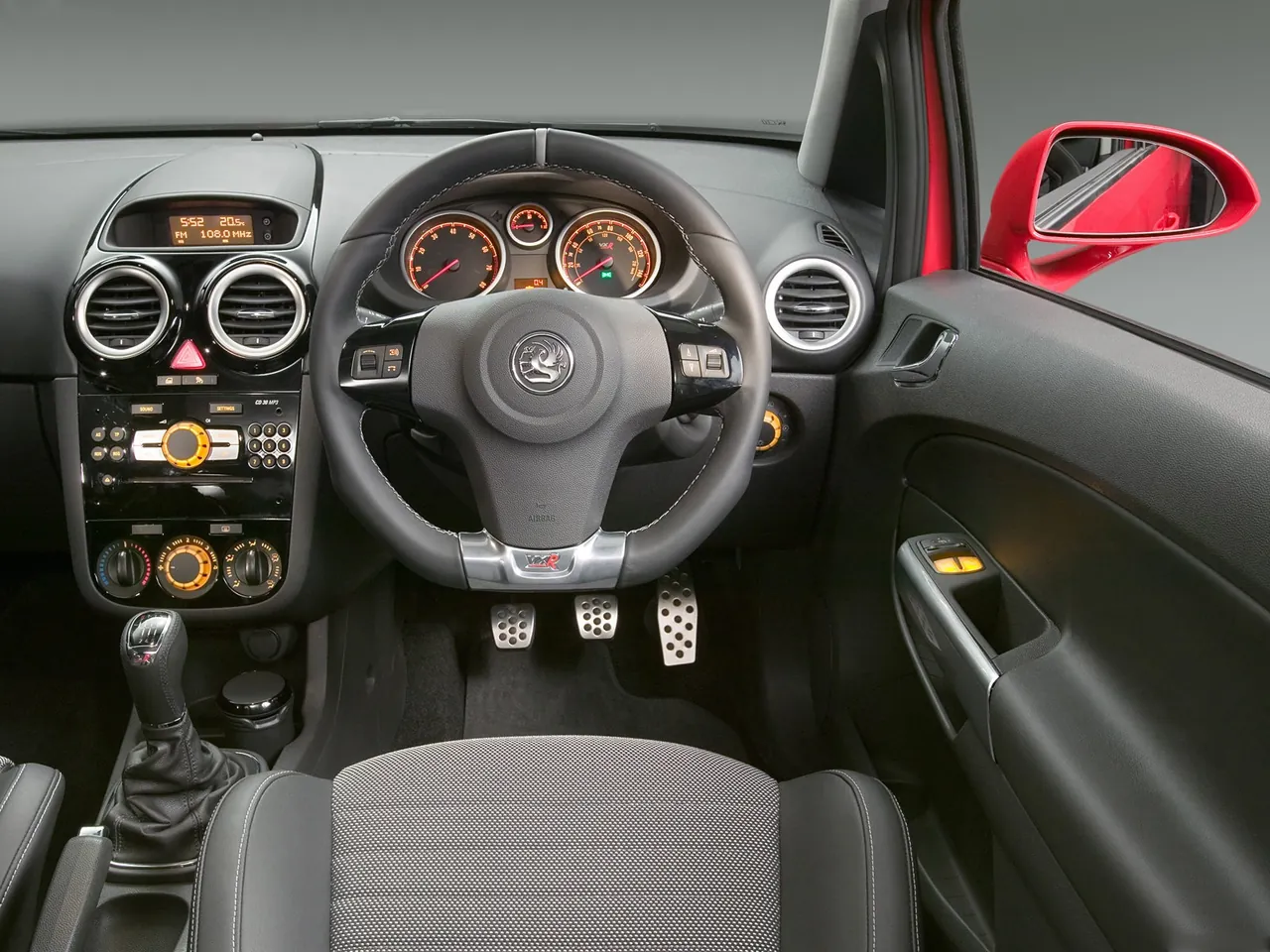 Vauxhall Corsa VXR (2008) – interiér