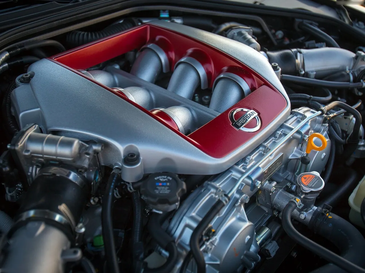 Nissan GT-R Track Edition (2014) - Engine Bay