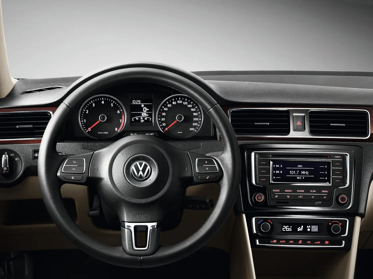 Volkswagen Santana (2013) - Interior