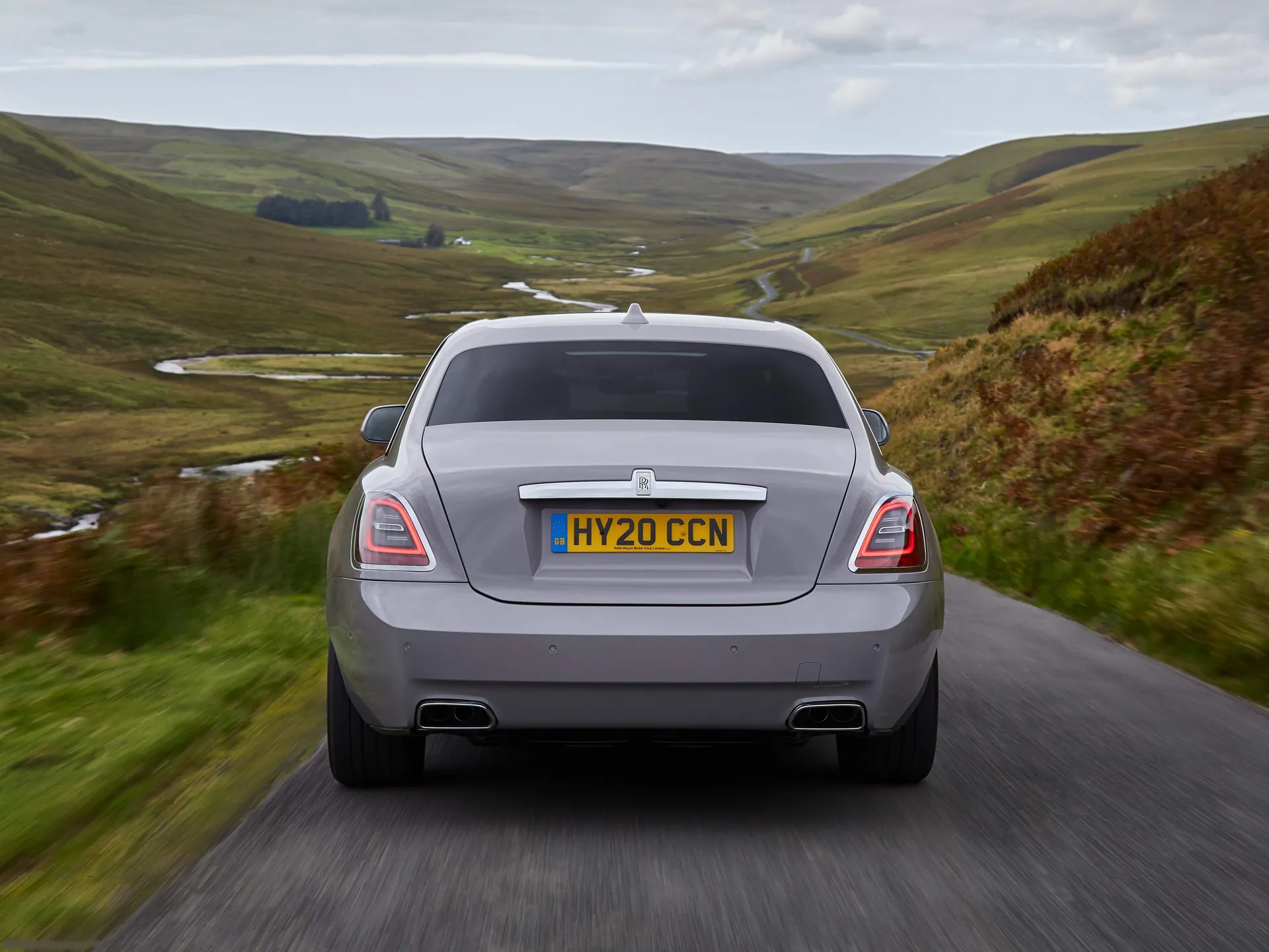 Rolls-Royce Ghost (2021) – zezadu