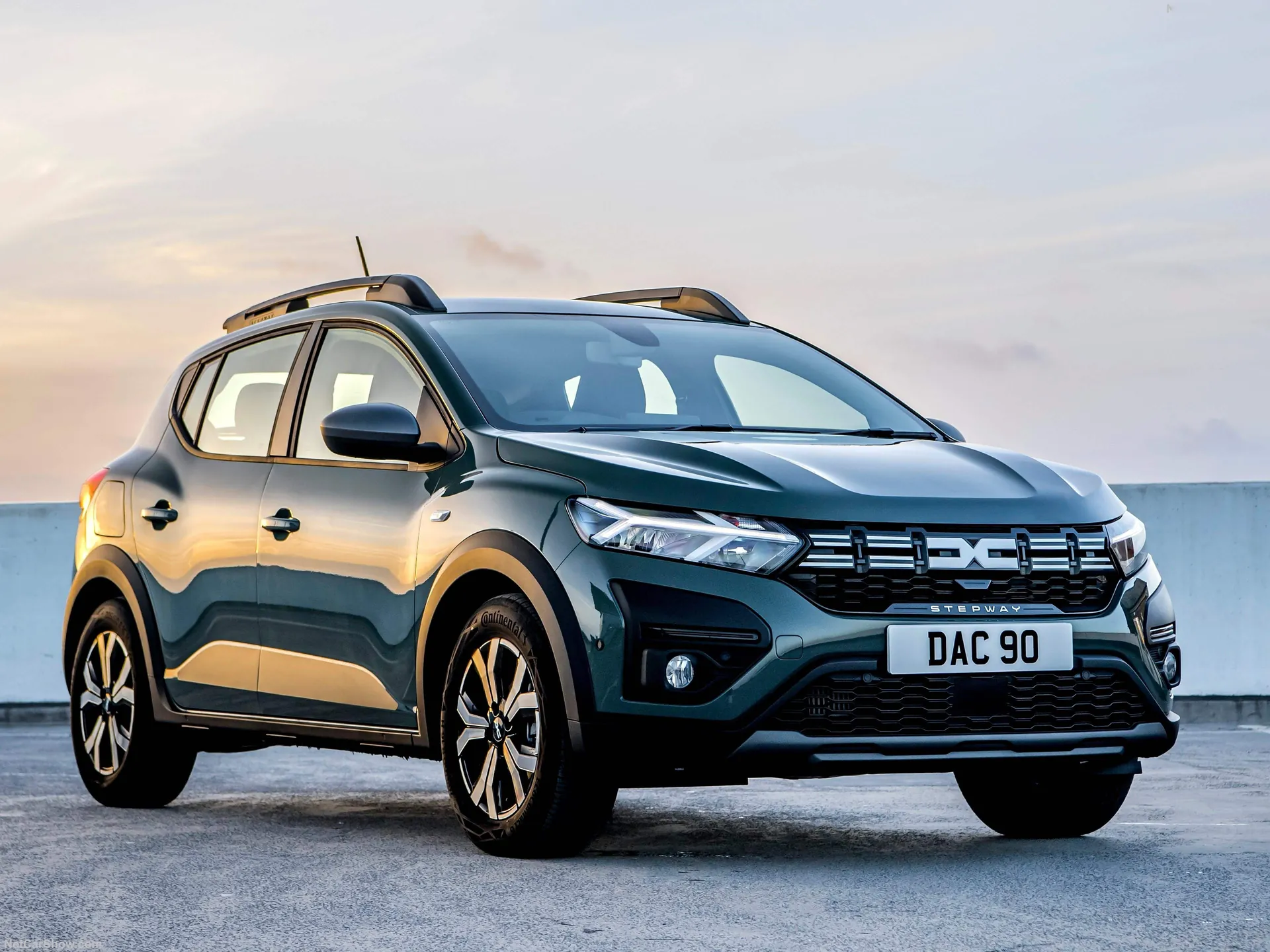Dacia Sandero Stepway [UK] (2023)