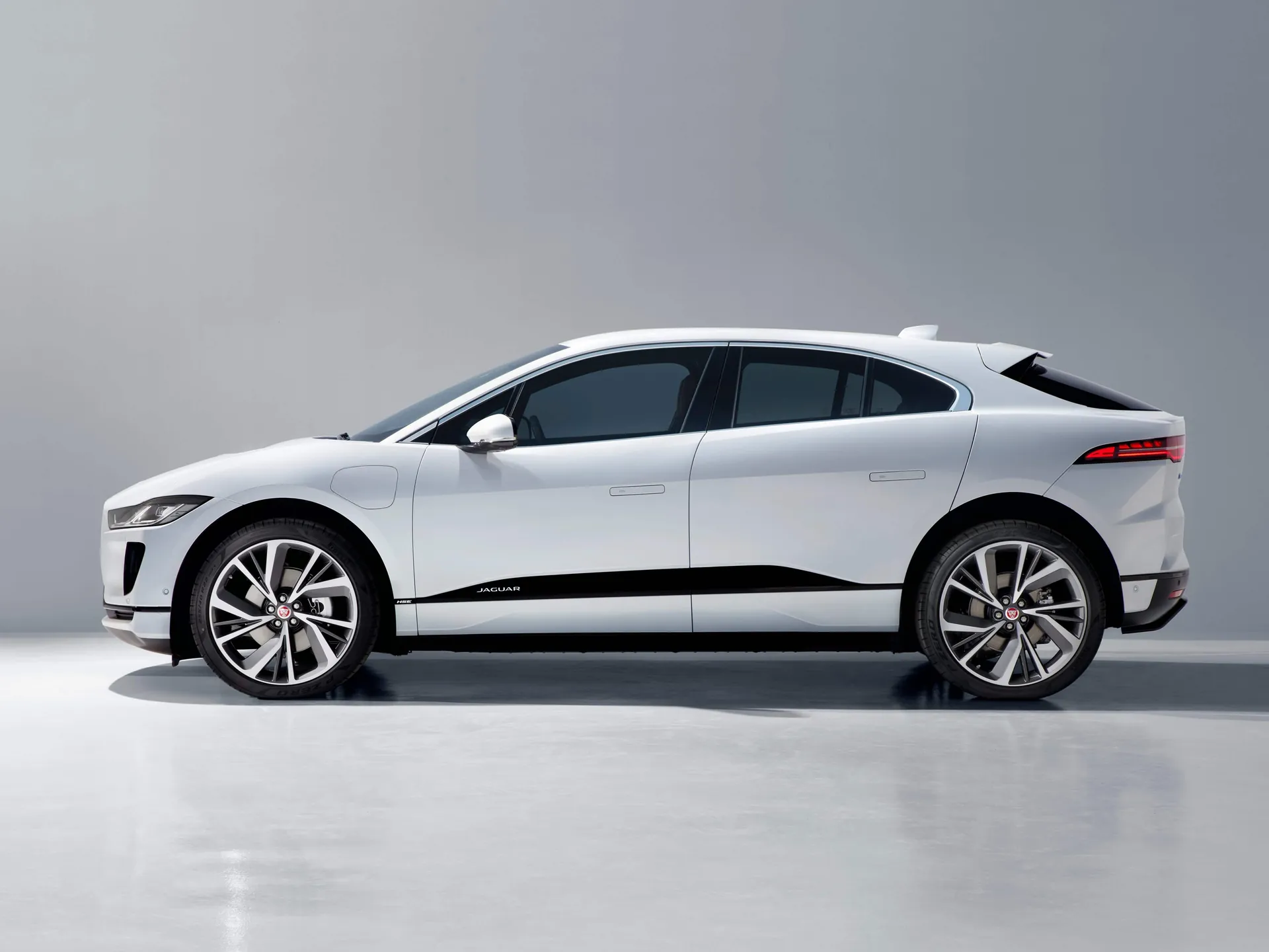 Jaguar I-Pace (2019) – boční profil