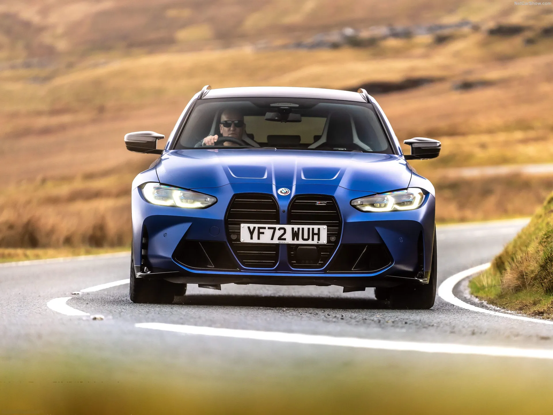 BMW M3 Competition Touring [UK] (2023) – zepředu