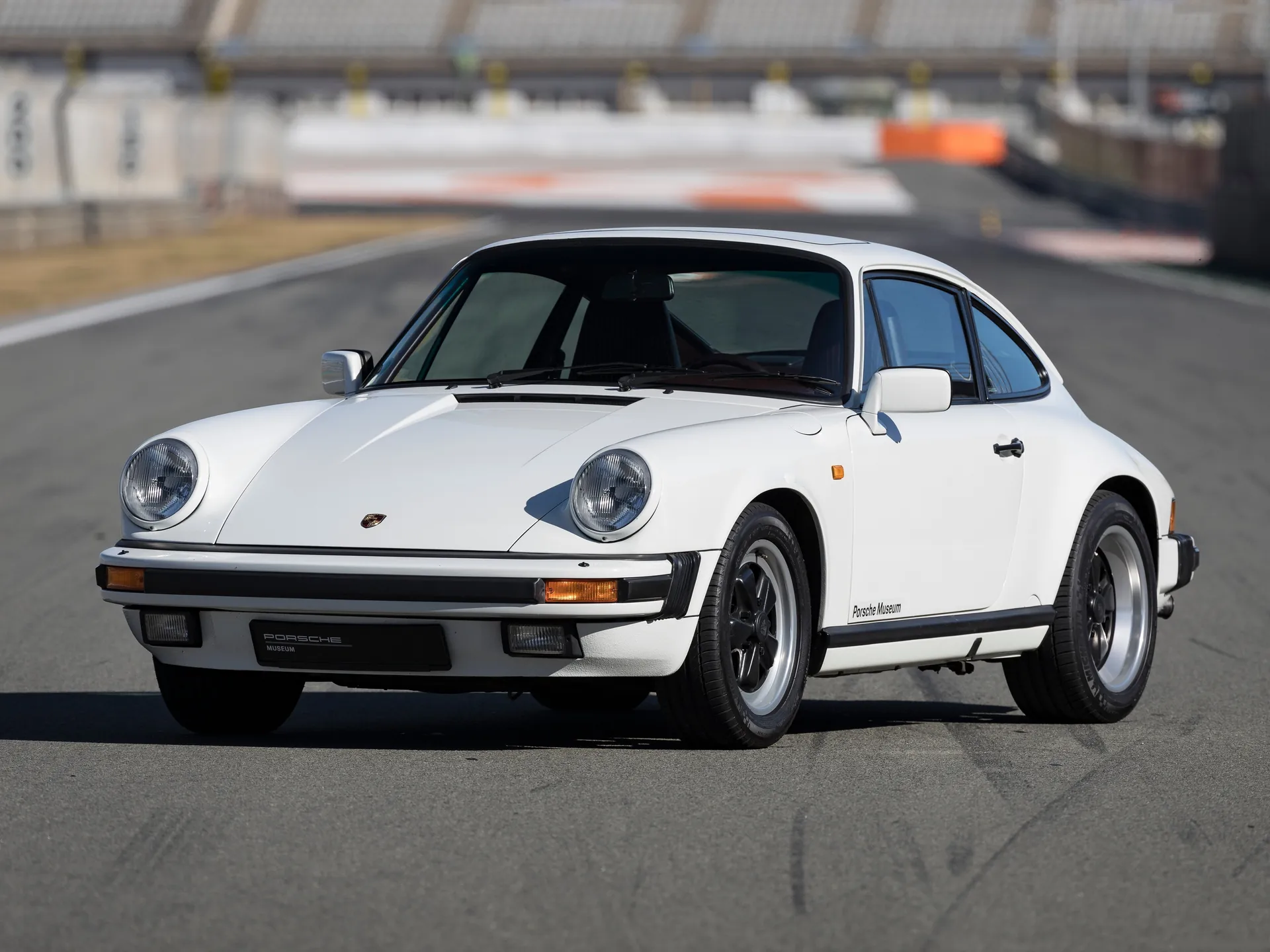 Porsche 911 3.2 Carrera (1984)
