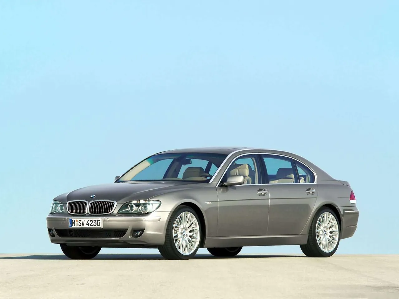 BMW 750Li (2006)