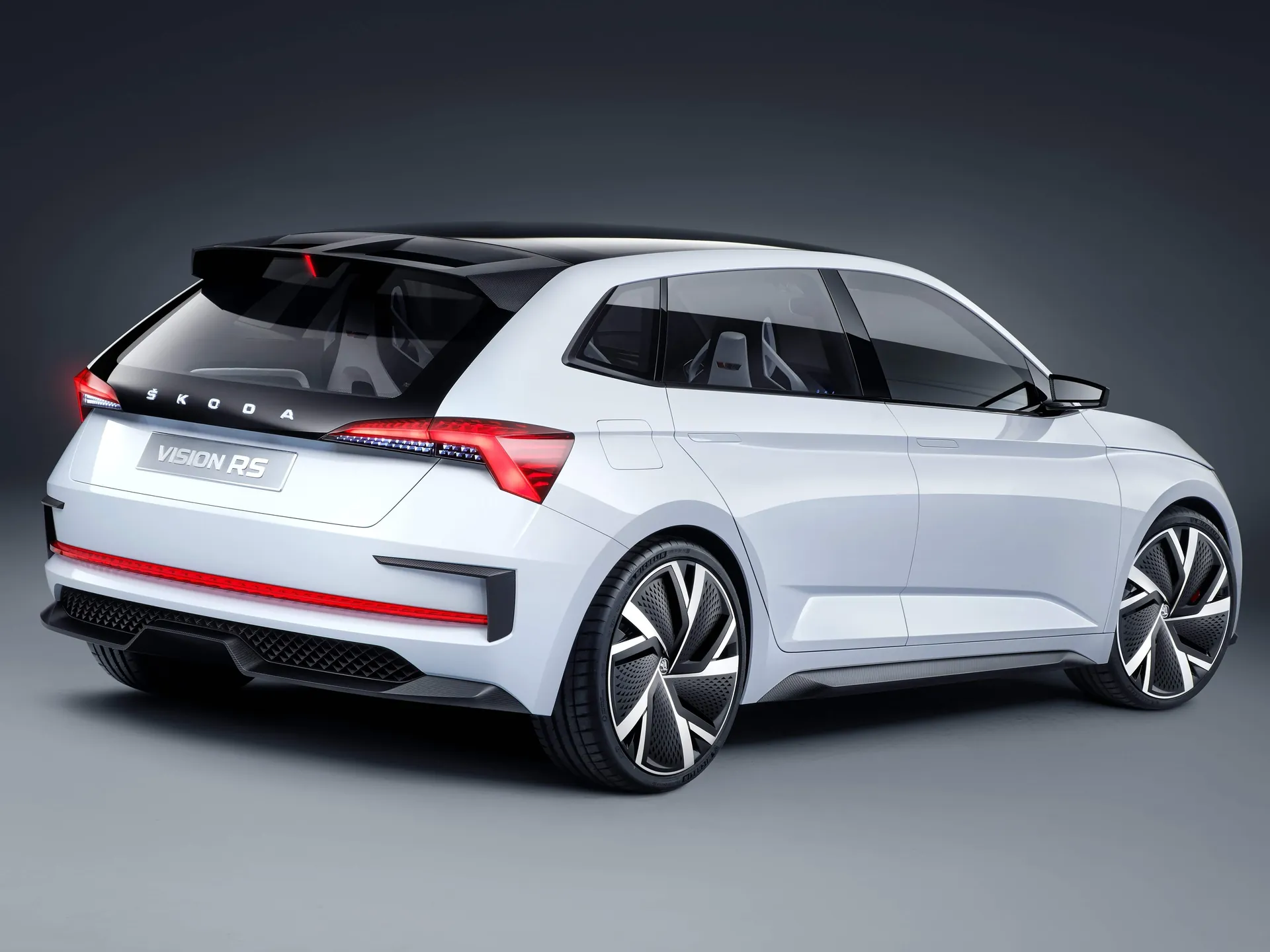 Skoda Vision RS Concept (2018) – zadní tříčtvrteční pohled