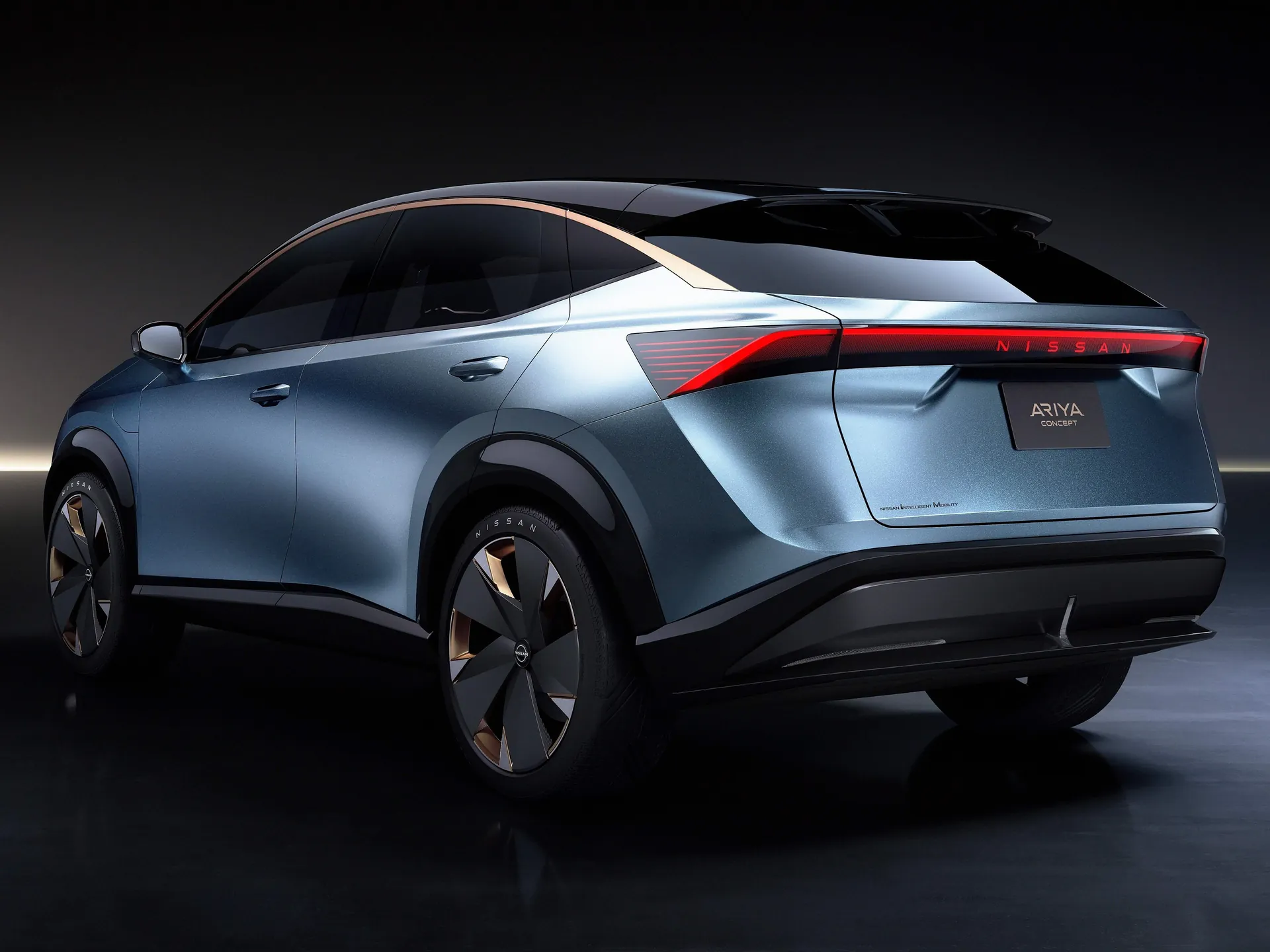 Nissan Ariya Concept (2019) – zadní tříčtvrteční pohled