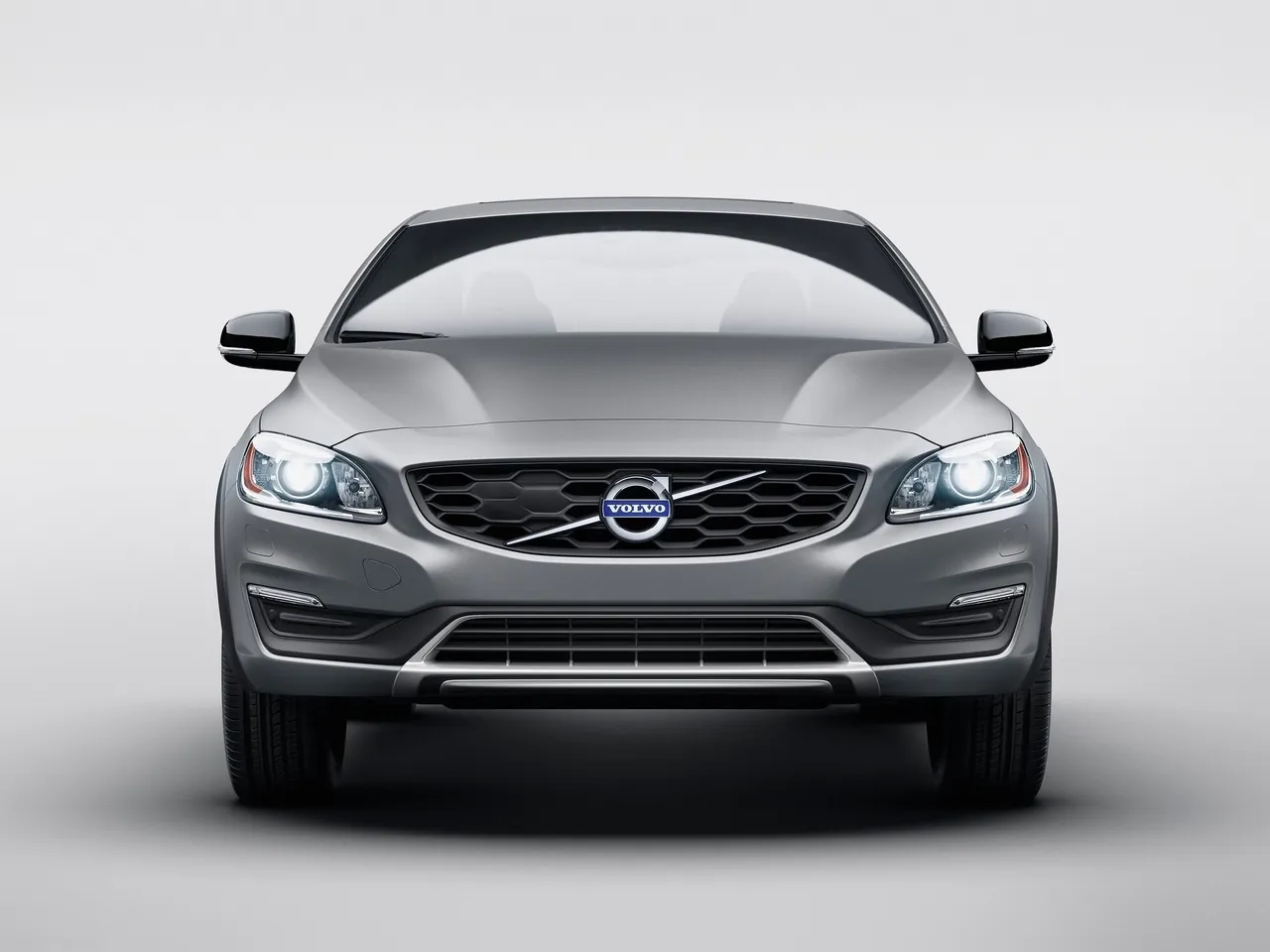 Volvo S60 Cross Country (2016) – zepředu