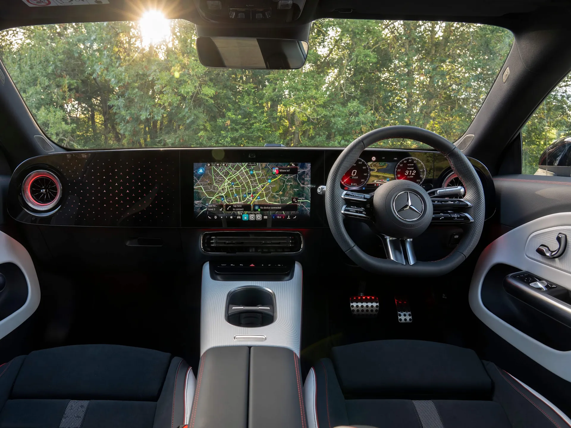 Mercedes-Benz CLA [UK] (2026) – interiér
