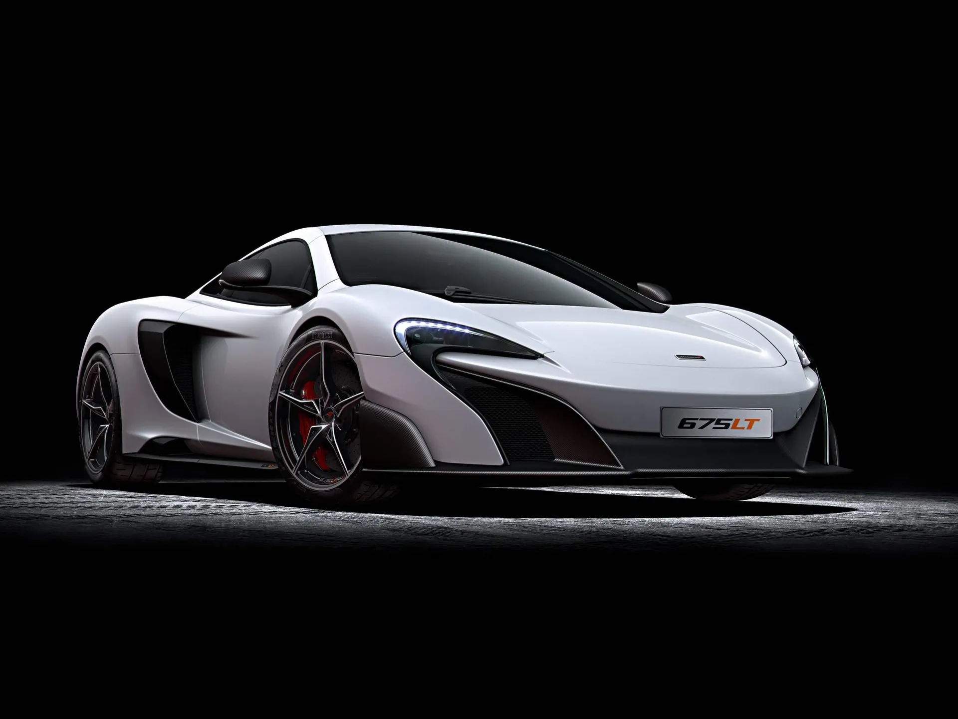 McLaren 675LT (2016)