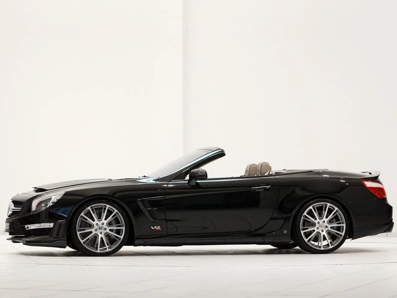 Brabus 800 Roadster (2013) – boční profil