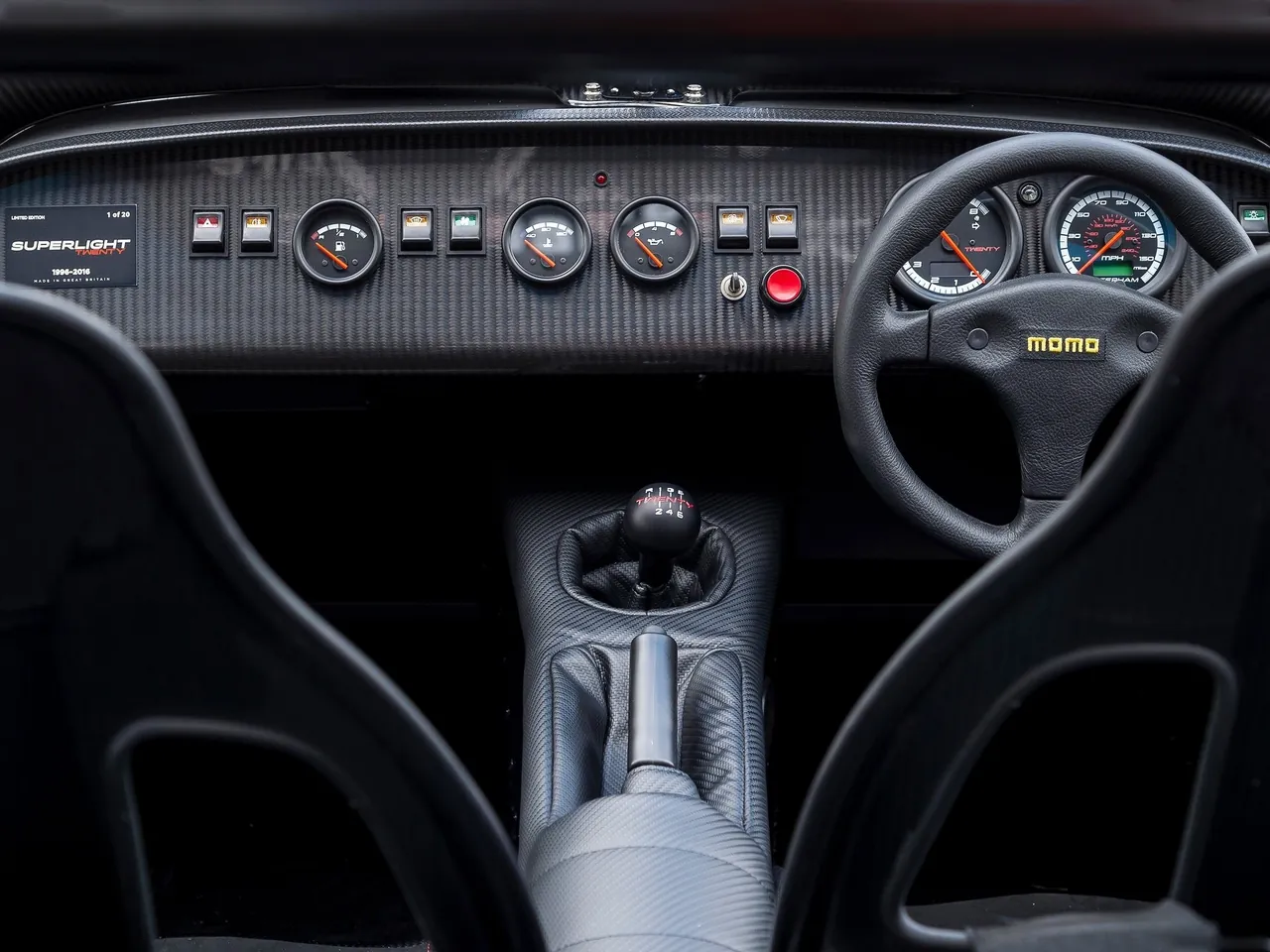 Caterham Superlight Twenty (2016) – interiér