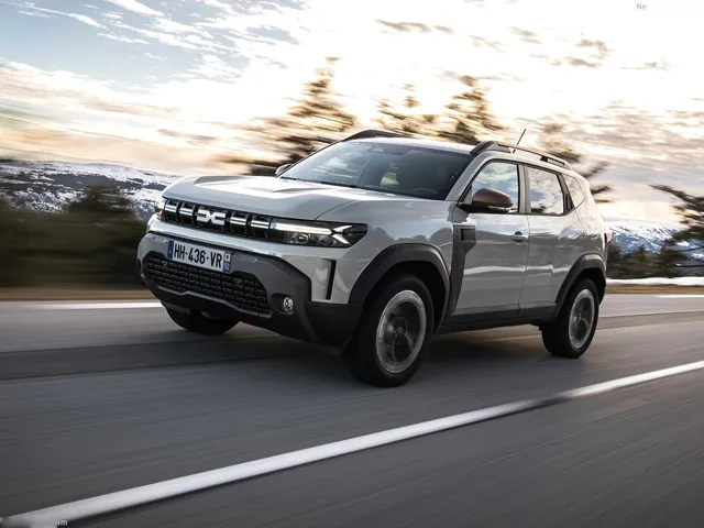 Dacia Duster Hybrid-G 150 4x4 (2026)