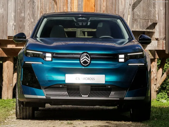 Citroen C5 Aircross Emeraude (2027)