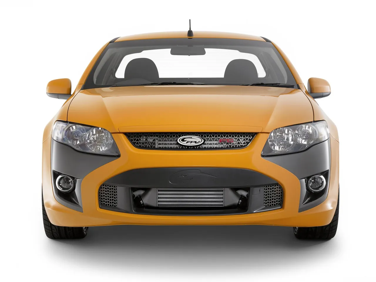 FPV Falcon F6 Ute (2008) – zepředu