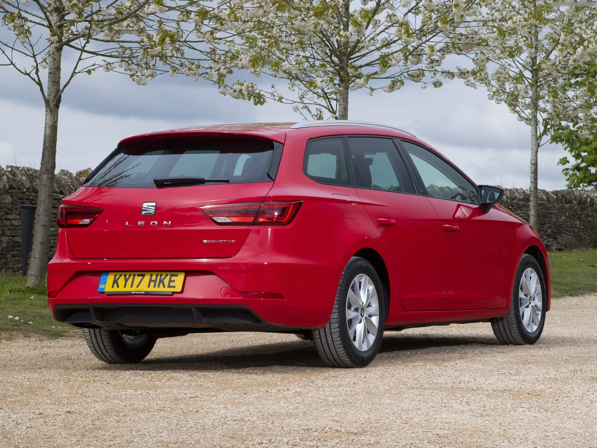 Seat Leon ST (2017) – zadní tříčtvrteční pohled