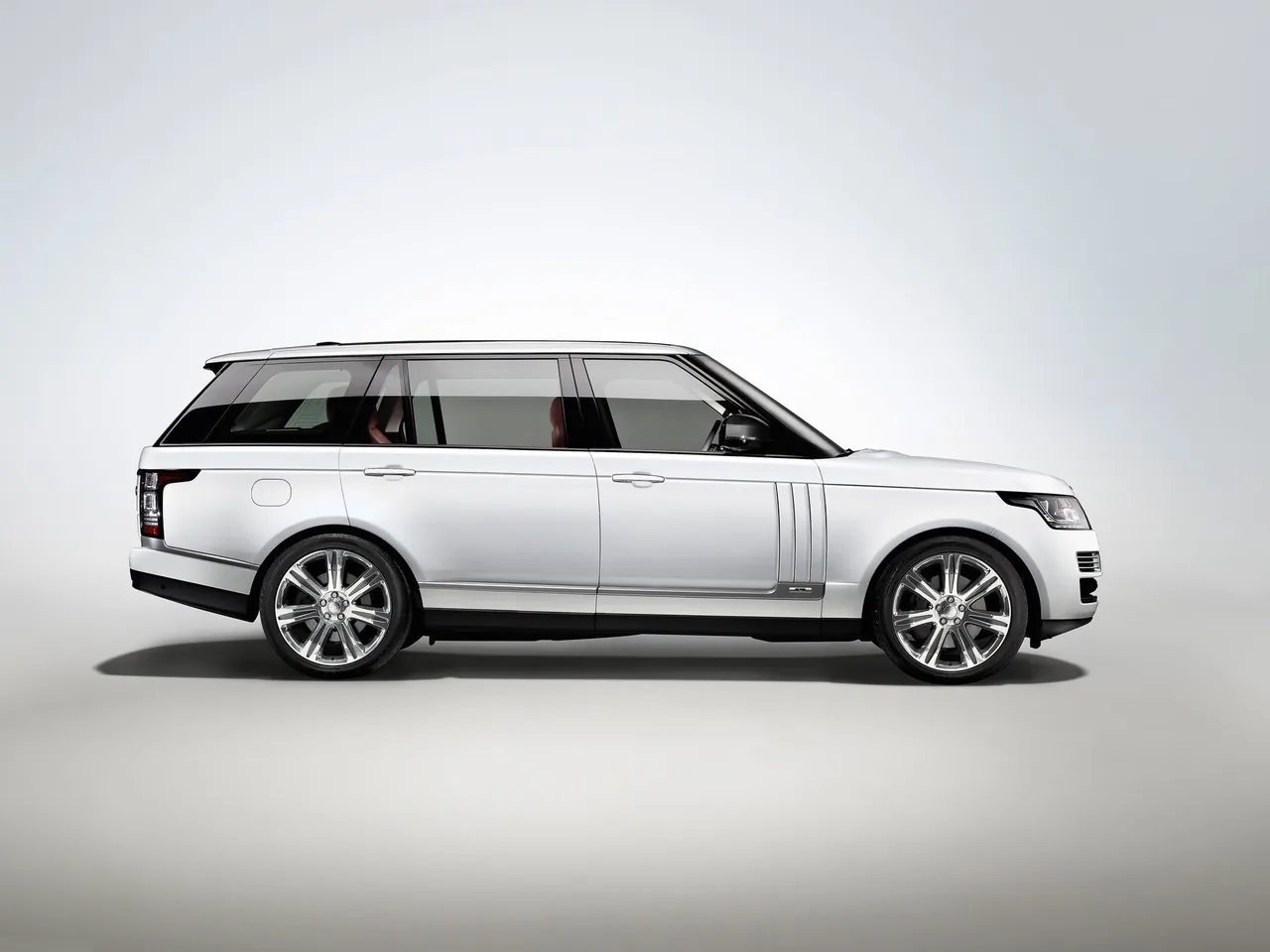 Land Rover Range Rover LWB (2014) – boční profil