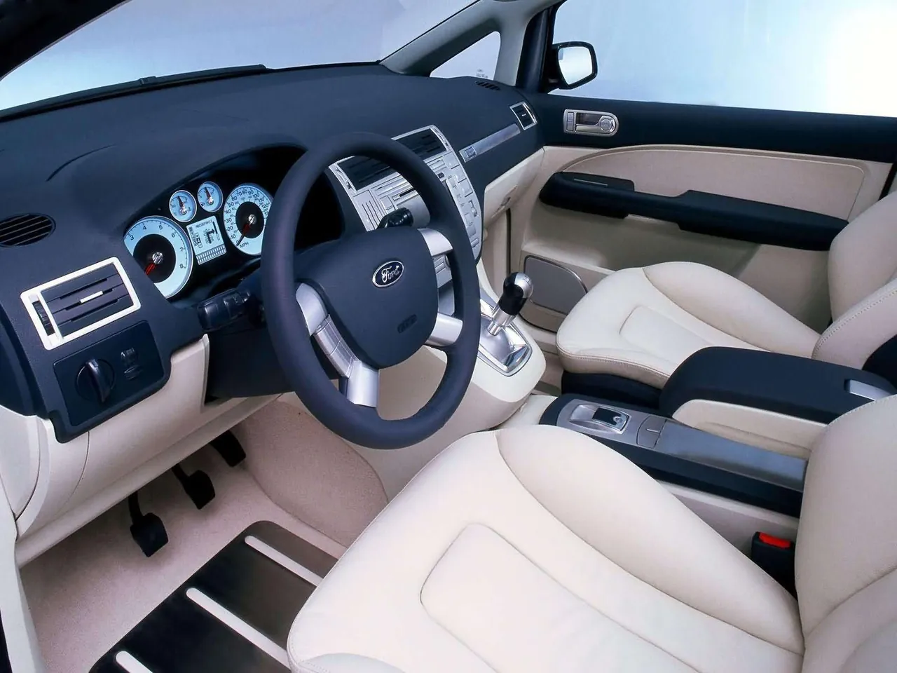 Ford Focus CMax Concept (2002) - Interior