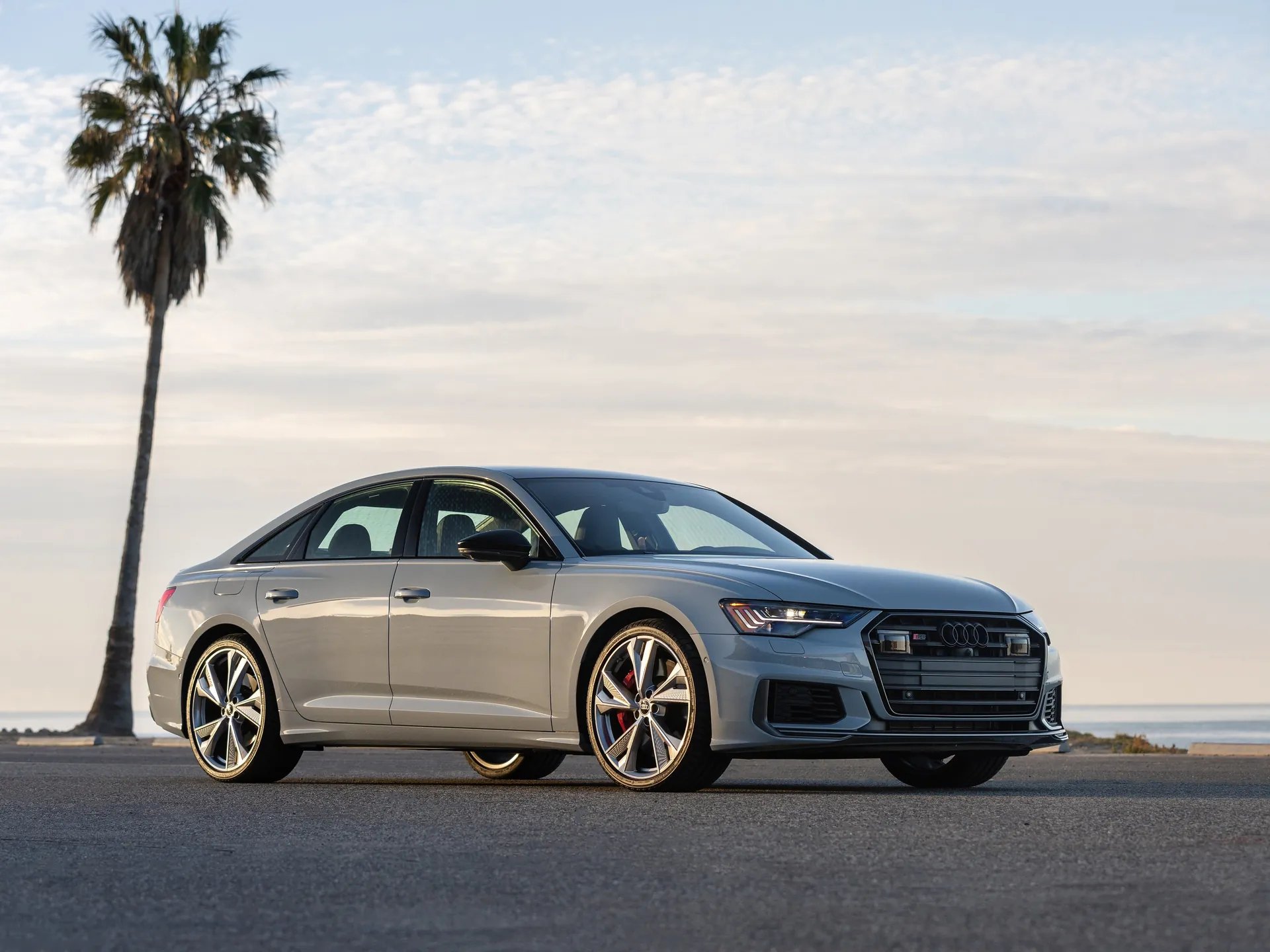 Audi S6 Design Edition [US] (2023)